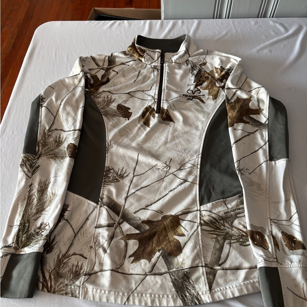 Realtree Women's Camouflage hunting 1/4 Zip Jacket size S